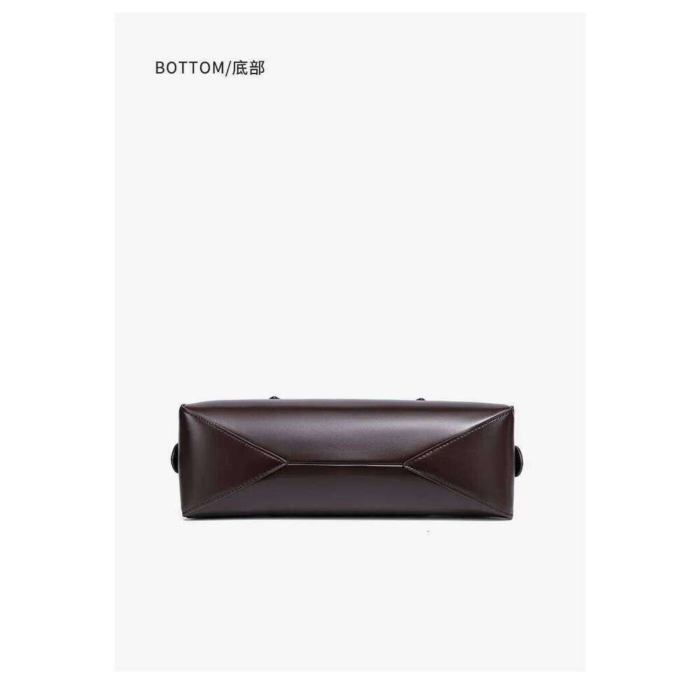 Designer Bags Women Baguette Design Korean Style Cow Leather Shoulder Ladies Large Capacity Cowhide Underarm Bag Hot Selling