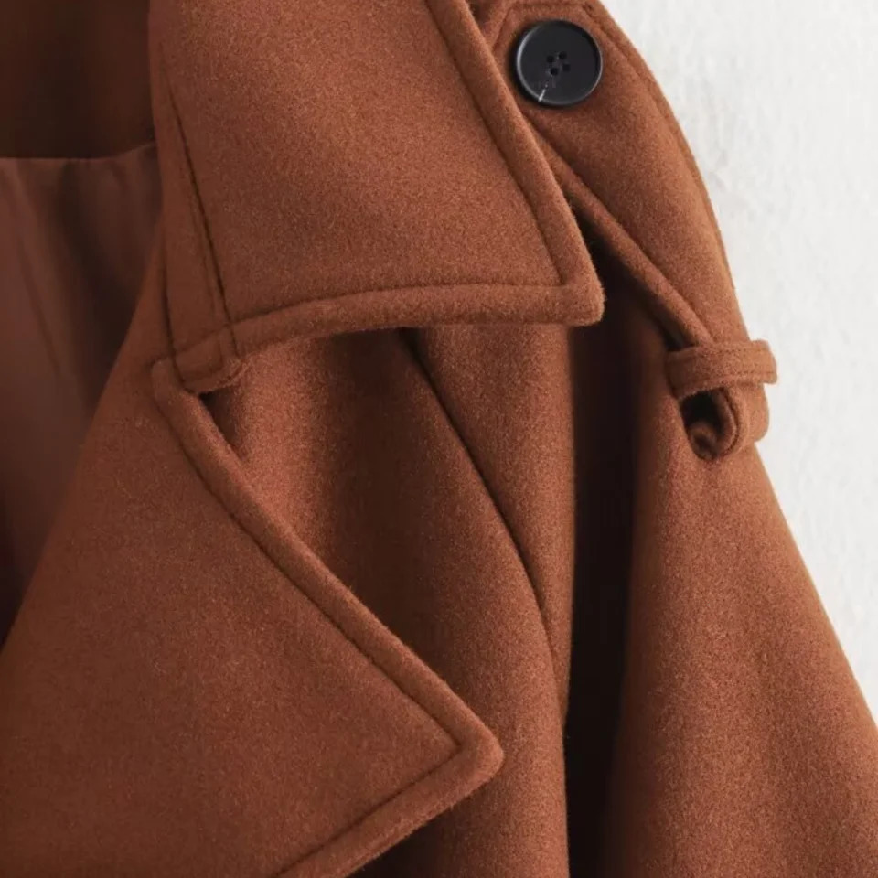 Womens Blended Loose Flip Collar Long Sleeve Button Pocket with Belt AutumnWinter Style Woolen Coat 251028