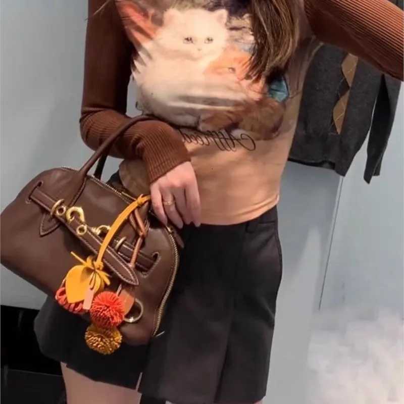 Luxurious Coffee Brown Handbag Wen Leather Belt Large Capacity Shell Shoder Bag Ladies High End Cmute Luxury Crossbody Bag New D251029