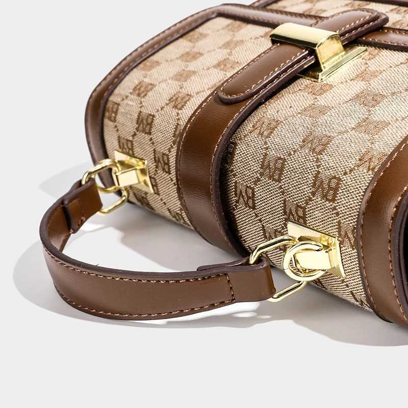 Luxurious HandBags Wen Vintage Purse Plush Tassel Messenger Bags Tote Bost Shoder Crossbody Bag D251029