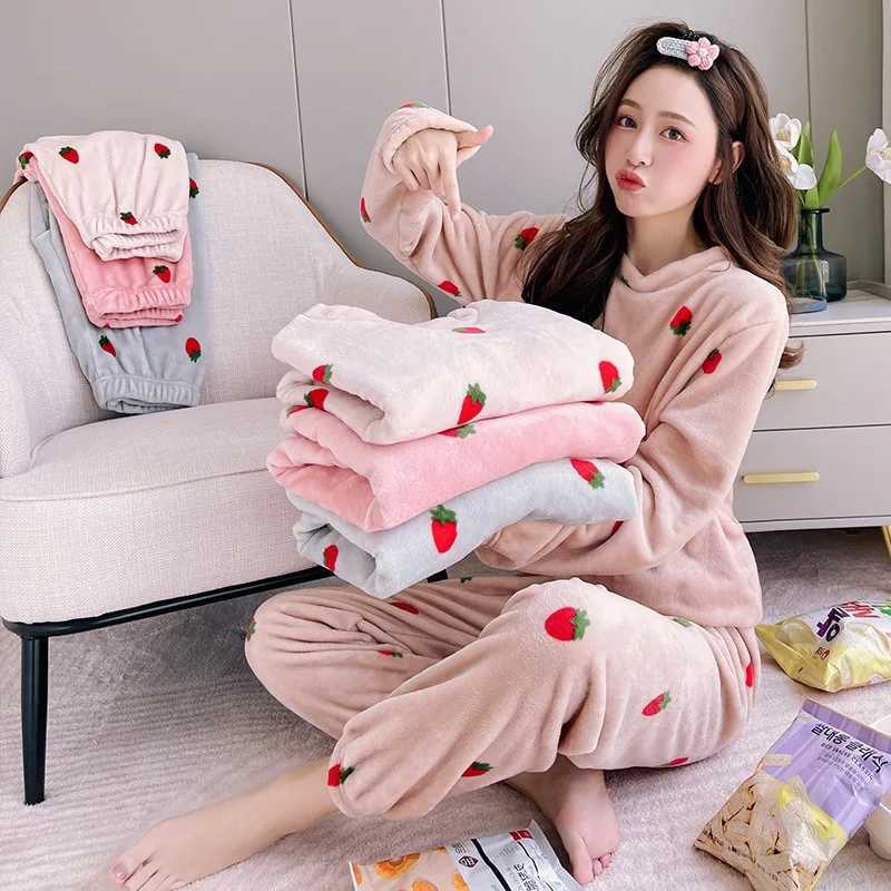 Women Warm Sleepwear for Winter Printed Strawberry ONeck Coral Velvet Pajamas Loungewear TwoPiece Set Ladies Cute PajamasT251029