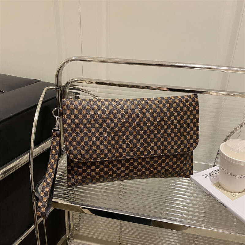 Designer bag 2025 New Fashionable Women's Small Square Niche Versatile Shoulder Crossbody Bag, Commuter Bag