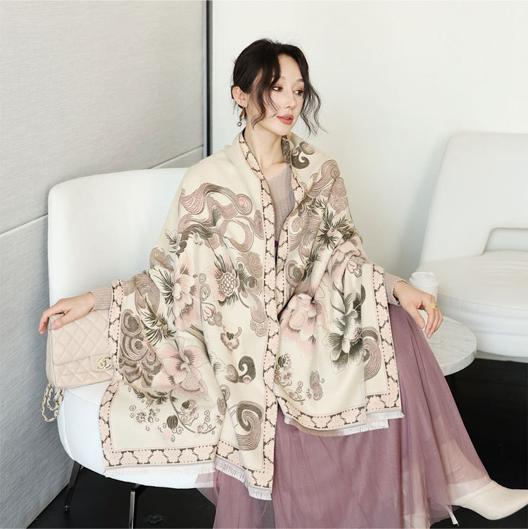Vintage Floral Design Charm Scarf Imitation Cashmere Shawl Autumn And Winter Warm Scarf Artistic And Versatile Scarf Accessory Boutique Gift