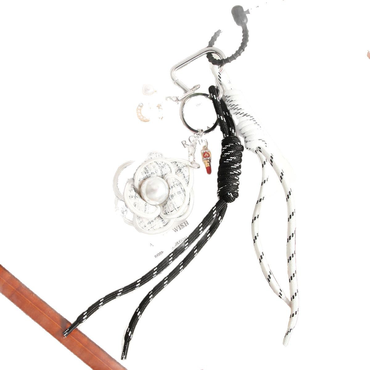 Camellia Bag Charm Eiffel Tower Design New Creative Luggage Accessory for Bags