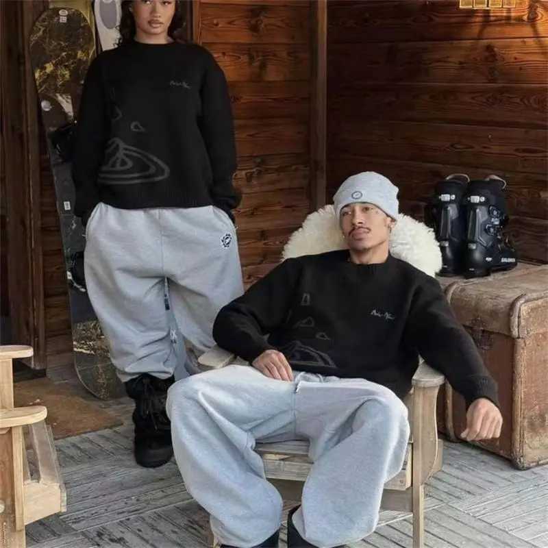 American Streetwear Planet Jacquard Embroidered Crew Neck Sweater Men Women Couple Casual Knit Jumper J251029