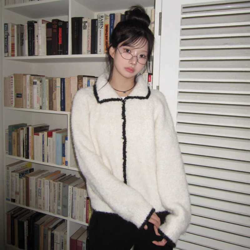 Autumn Winter Elegant Button Sweater Jacket New Retro Turndouwn Collar Sweater Casual Knitted Cardigan Jacket Sweet KnitwearT251028