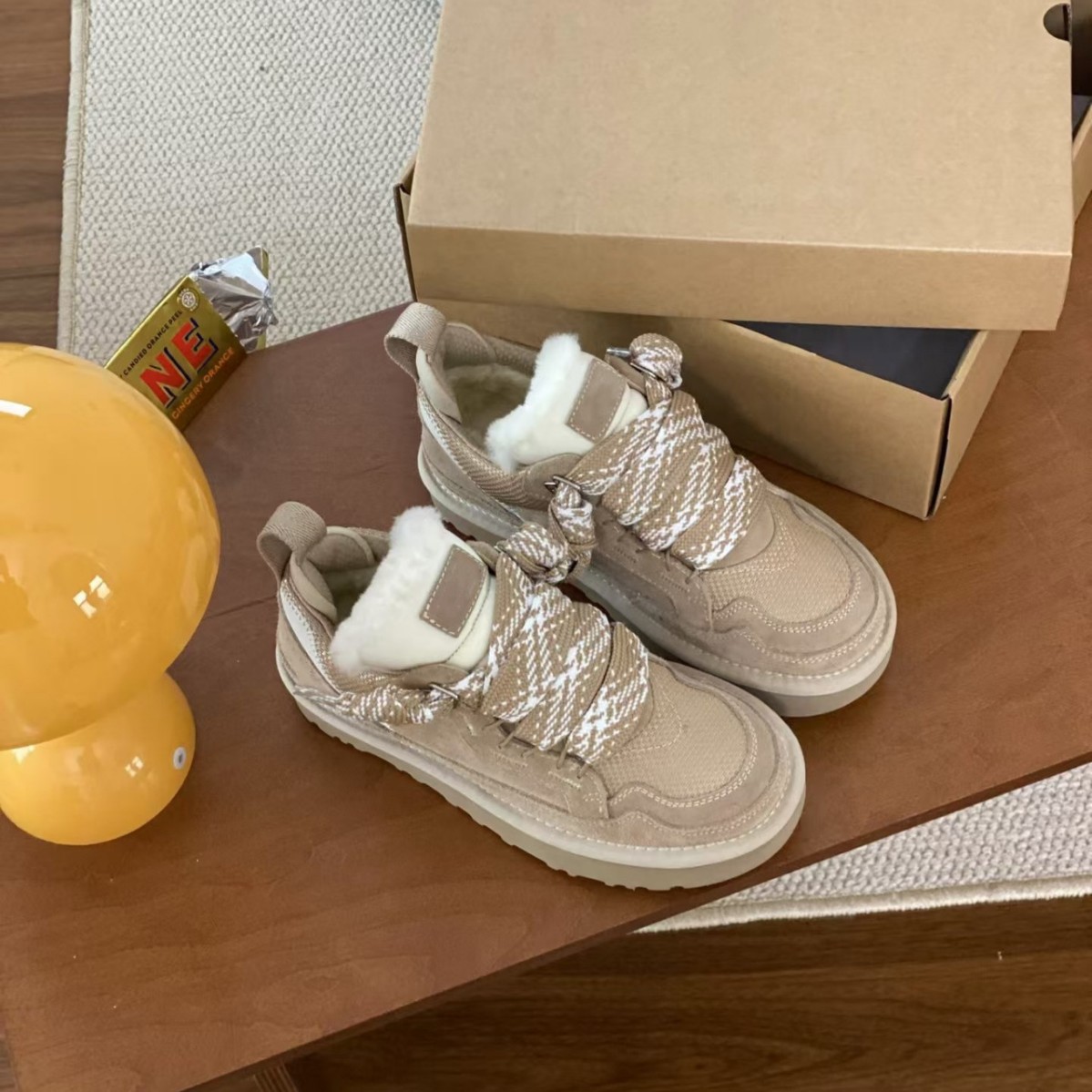 Classic Winter Casual Shoes Women Snow Boots Sheepskin Sport Casual Boots Non-Slip Cotton Shoes Plush shoes