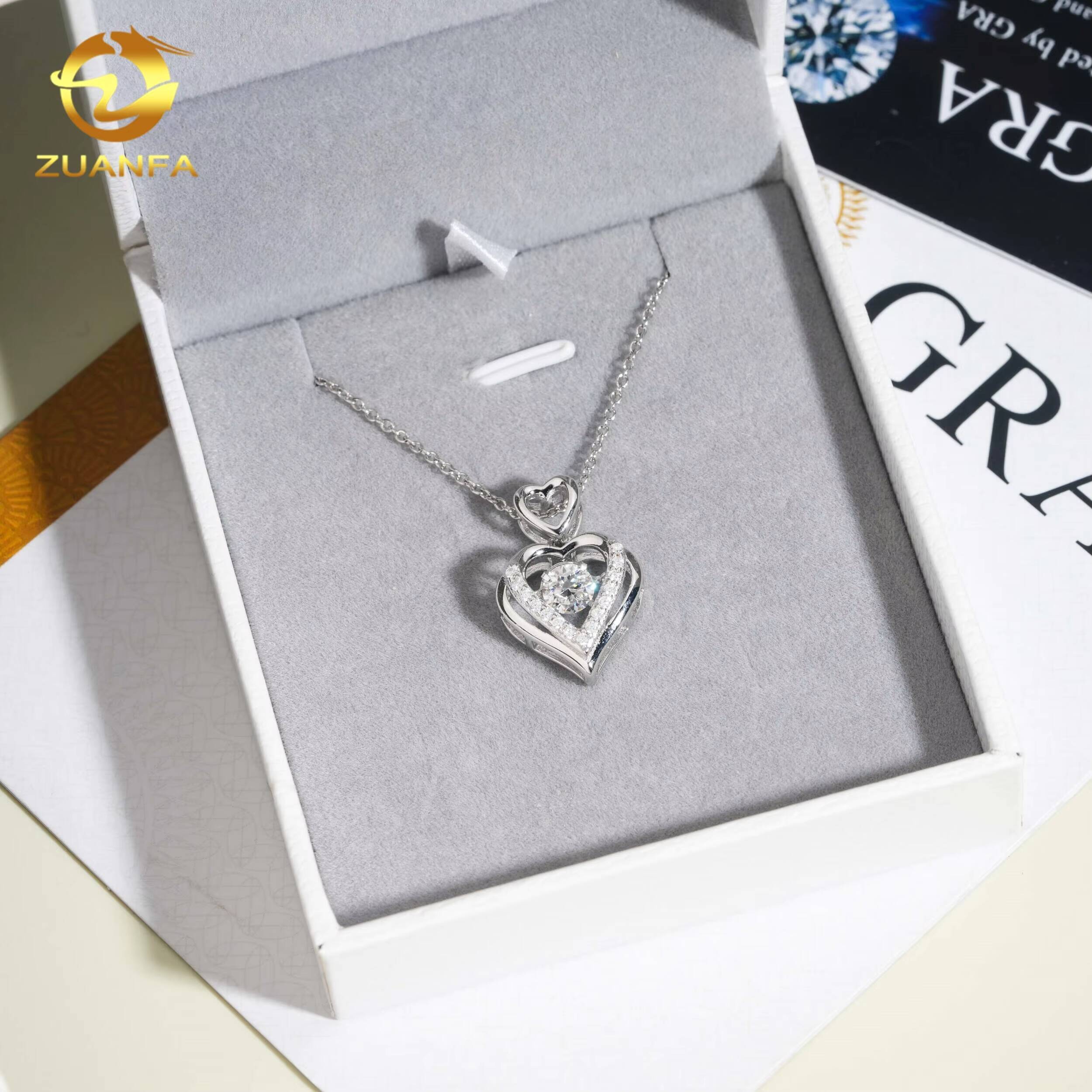GRA Certificated Luxury Sterling Silver 925 VVS Moissanite Diamond Custom Heart Moissanite Chain Pendant