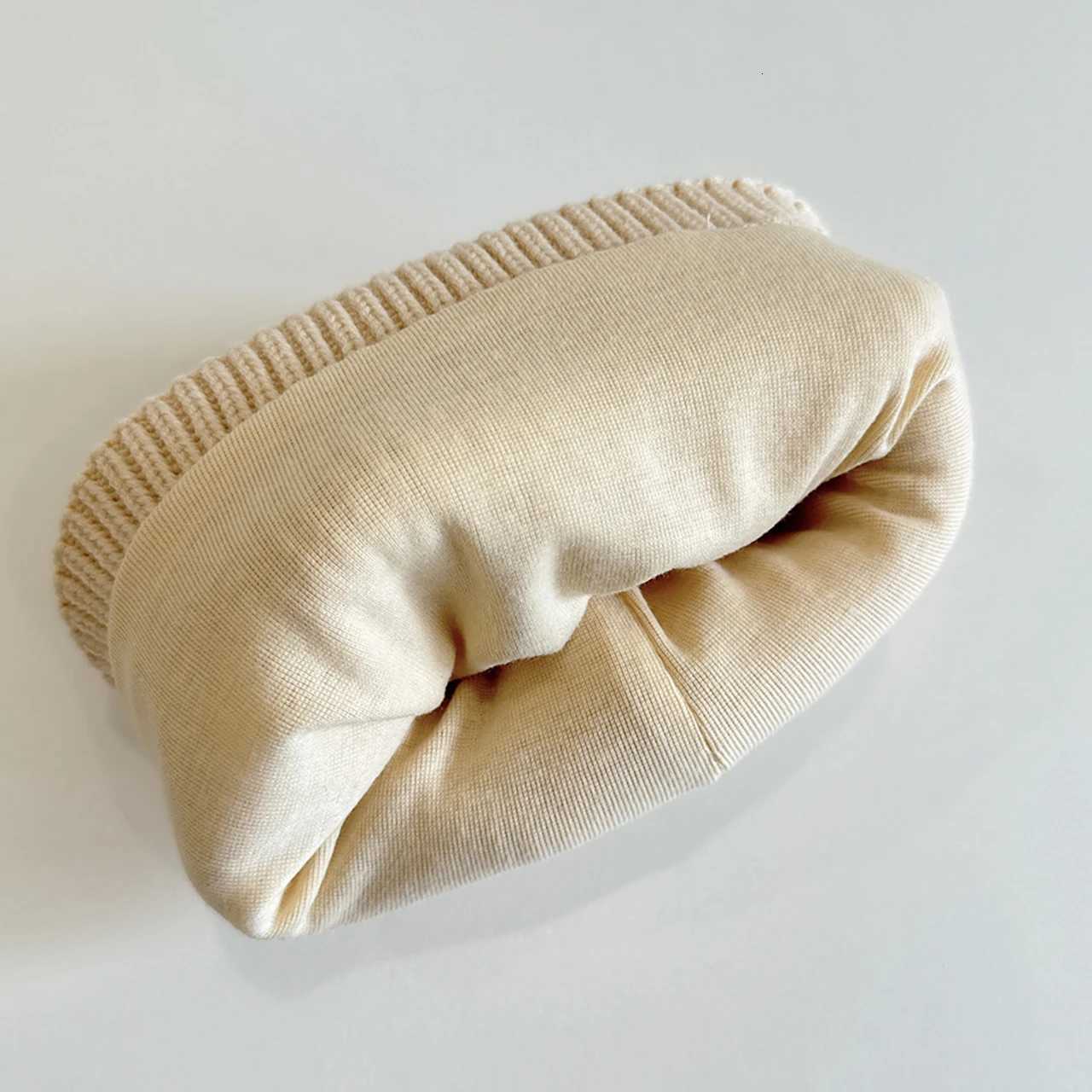 Solid Color mLetter Baby Knitted Hat Thick Warm Autumn Winter Beanie Outdoor Coldproof Kids Boys Girls Pullover Cap251028