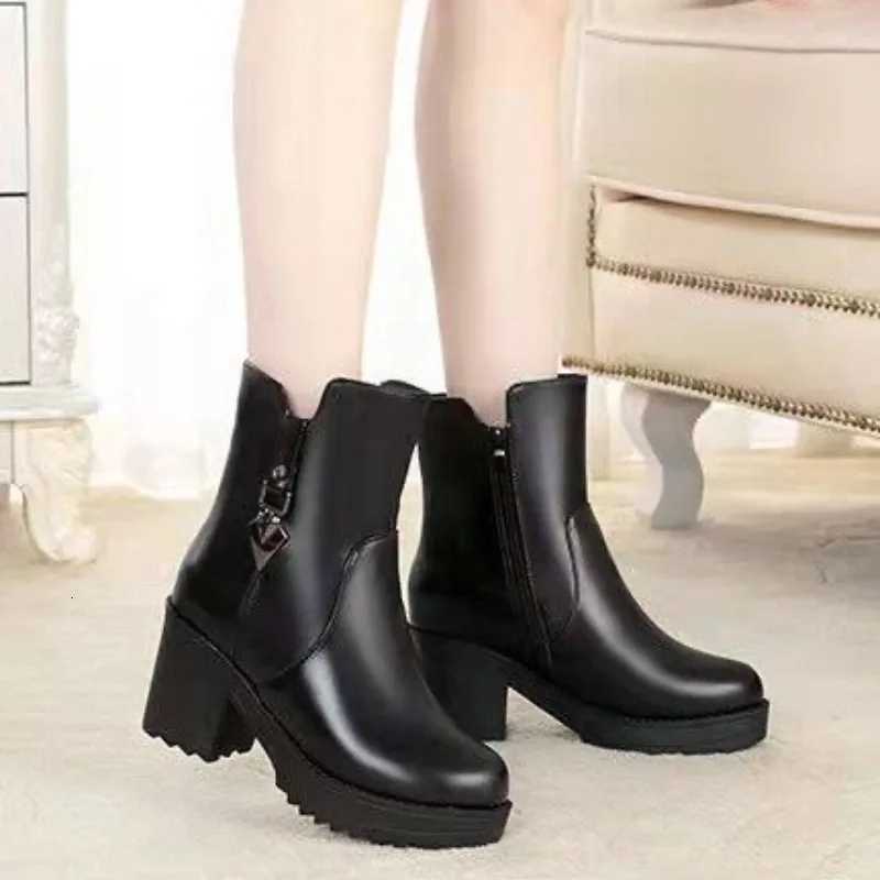 New Winter Womens Boots Luxury Casual Leather Boot Fashion High Heel Ankle Boots for Women Plush Warm Snow Boot Botas Mujer Z251029