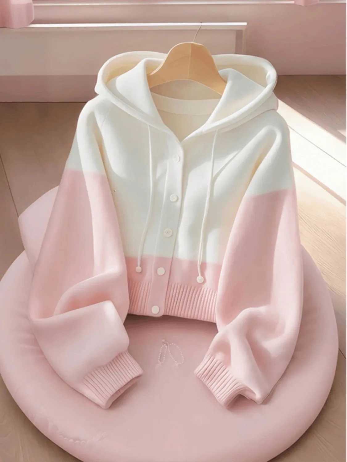 High Quality Korean Pink Patchwork Hooded Sweater Women Soft Wool Cashmere Cardigan Sweet Button Knitted Jacket Autumn WinterT251028