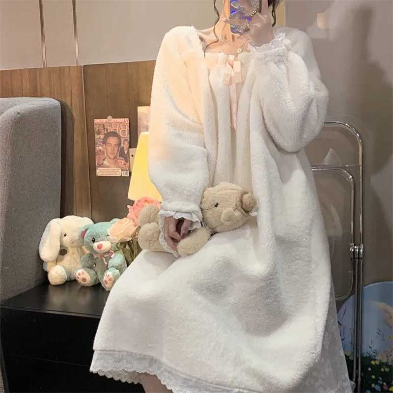 Thickening Warm Womens Nightwear Nightdress Sweet Princess Style Flannel Pajamas Ladies Winter Loose Student LoungewearT251029