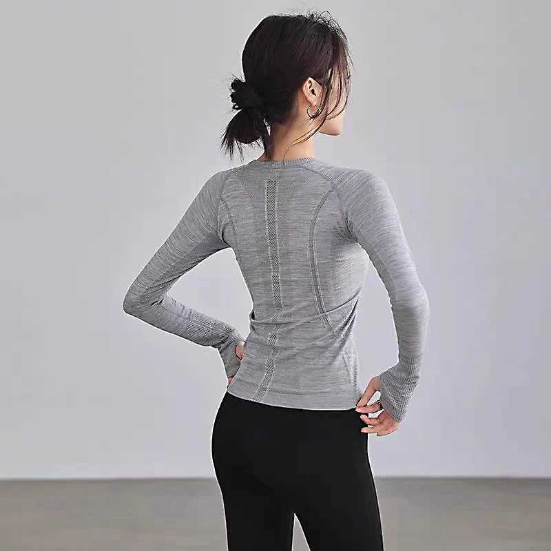 Yoga Clothes for Women Sports Tops Round Neck Seamless Slim Running Shirt Fitness Workout Long Sleeves Gym T shirt WinterXJ251029