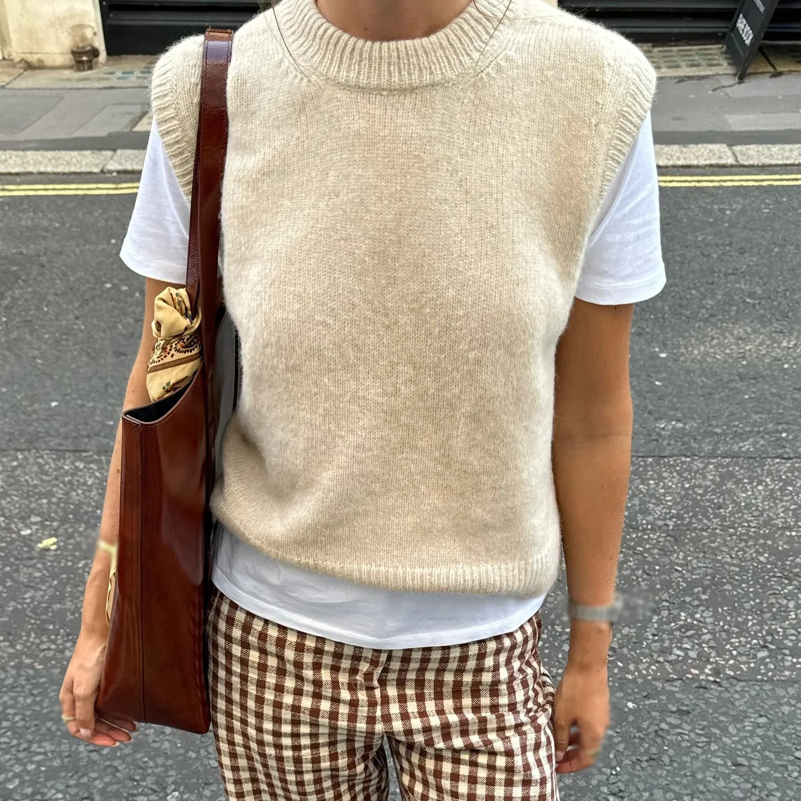 Gaono Y2K Fairy Women Cute Sweater Vest Basic Solid Color Warm Knit Tank Tops Sleeveless Pullover Knitwear for Spring Streetwear 251029