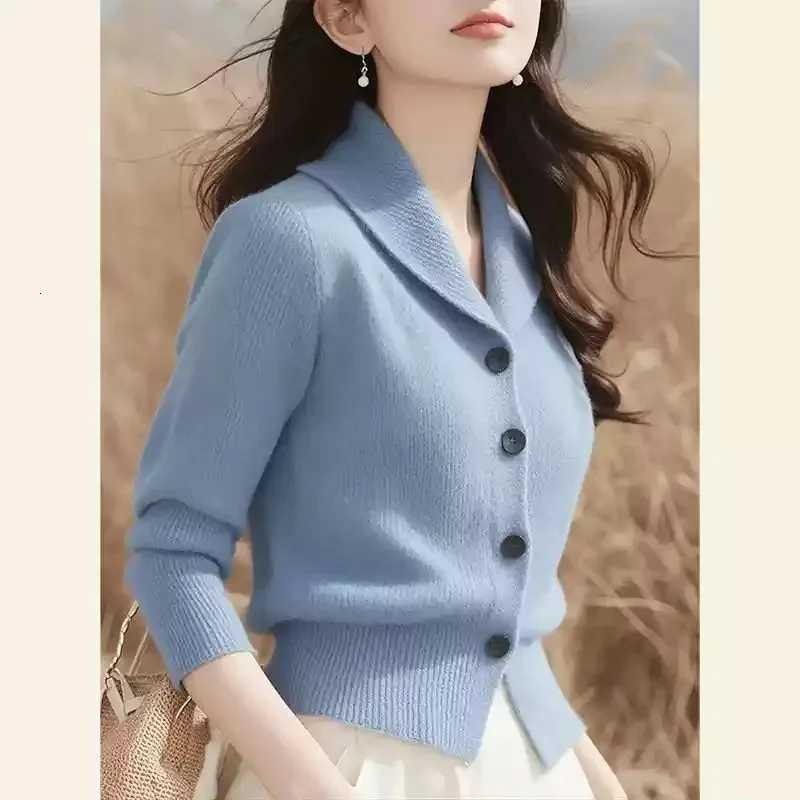 2025 New Spring Autumn Turndown Collar High End Women Knitt Cardigan Sweater Fashion Korean Version Female Knitwear TopsT251028