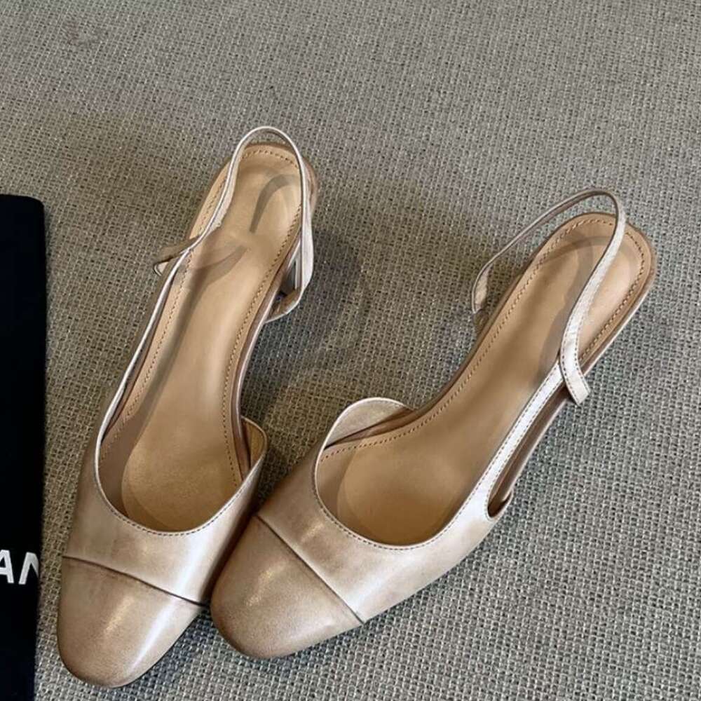 2025 New Elegant French Minimalist Chic Designer Shoe Women's Solid Color Buckle Strap Versatile Lady Summer Mid-Heel Sandals