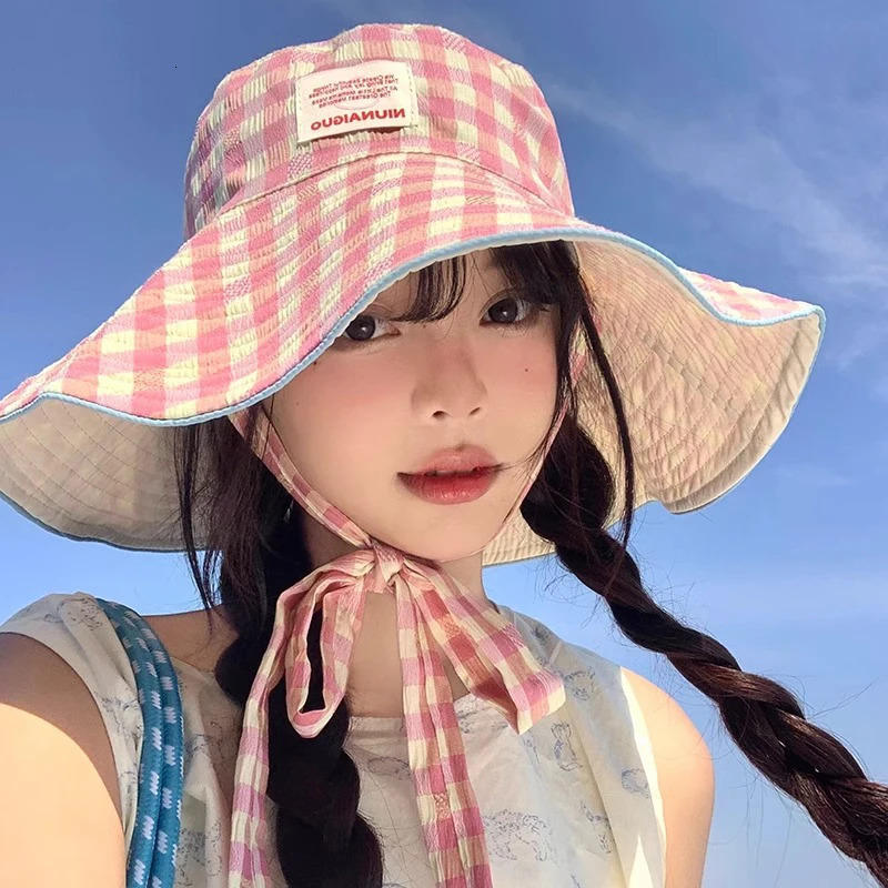 Doublesided Plaid Wideedged Laceup Bucket Hat Summer Outdoor Versatile Sunscreen Sweet Contrasting Color Plaid Womens Caps 251029