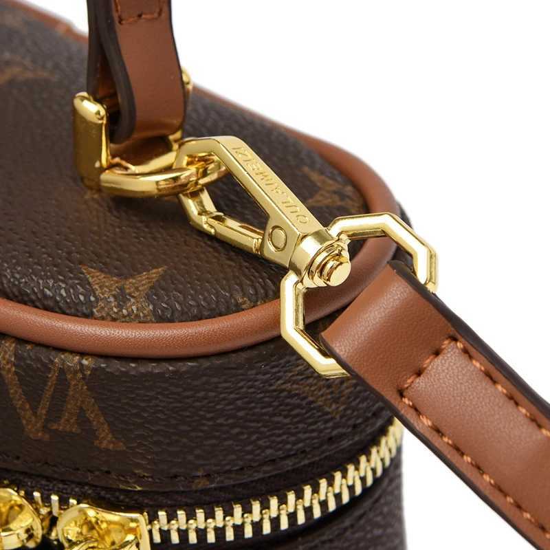 Famous Fashion Womens Zipper Crossbody Bag Paris Designer Inspired Vintage Handbag Suitable For Daily Use W251029