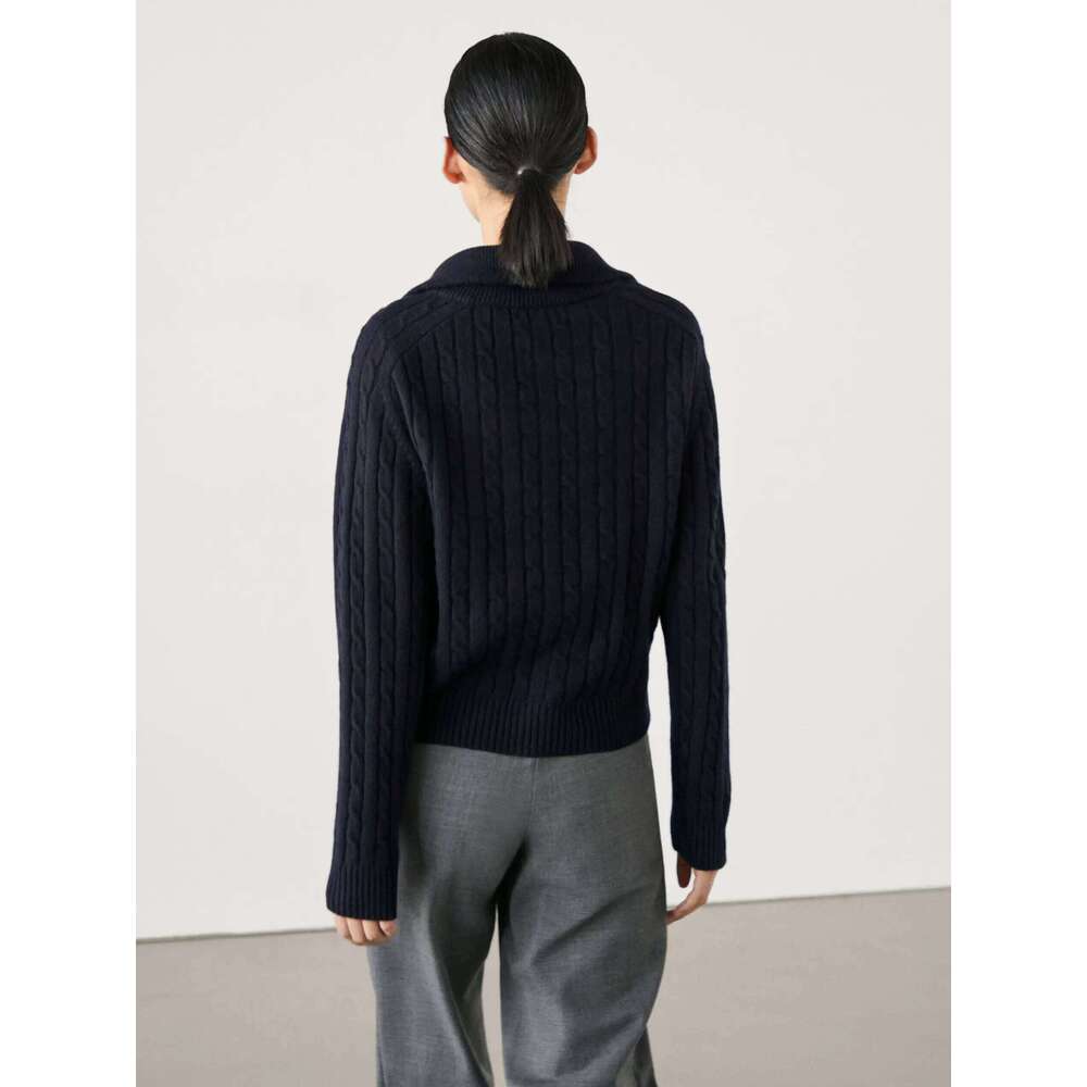 2025 Winter New Style Of Ladies' Casual Minimalist Figure-Hing Knitted Semi-High Neck Zipper Cardigan Women Sweater Designer Sweater Women