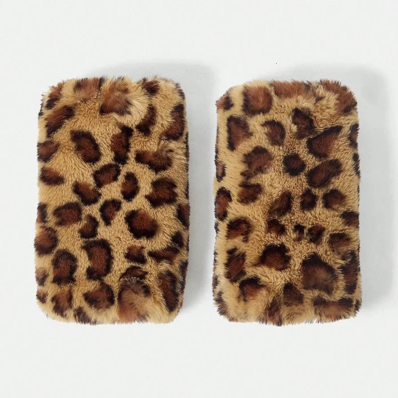 1 Pair Faux Fur Leopard Print Gloves Soft Warm Stylish Perfect for Casual Wear Ideal for Outings Street Fashion Adding Trendy 251029