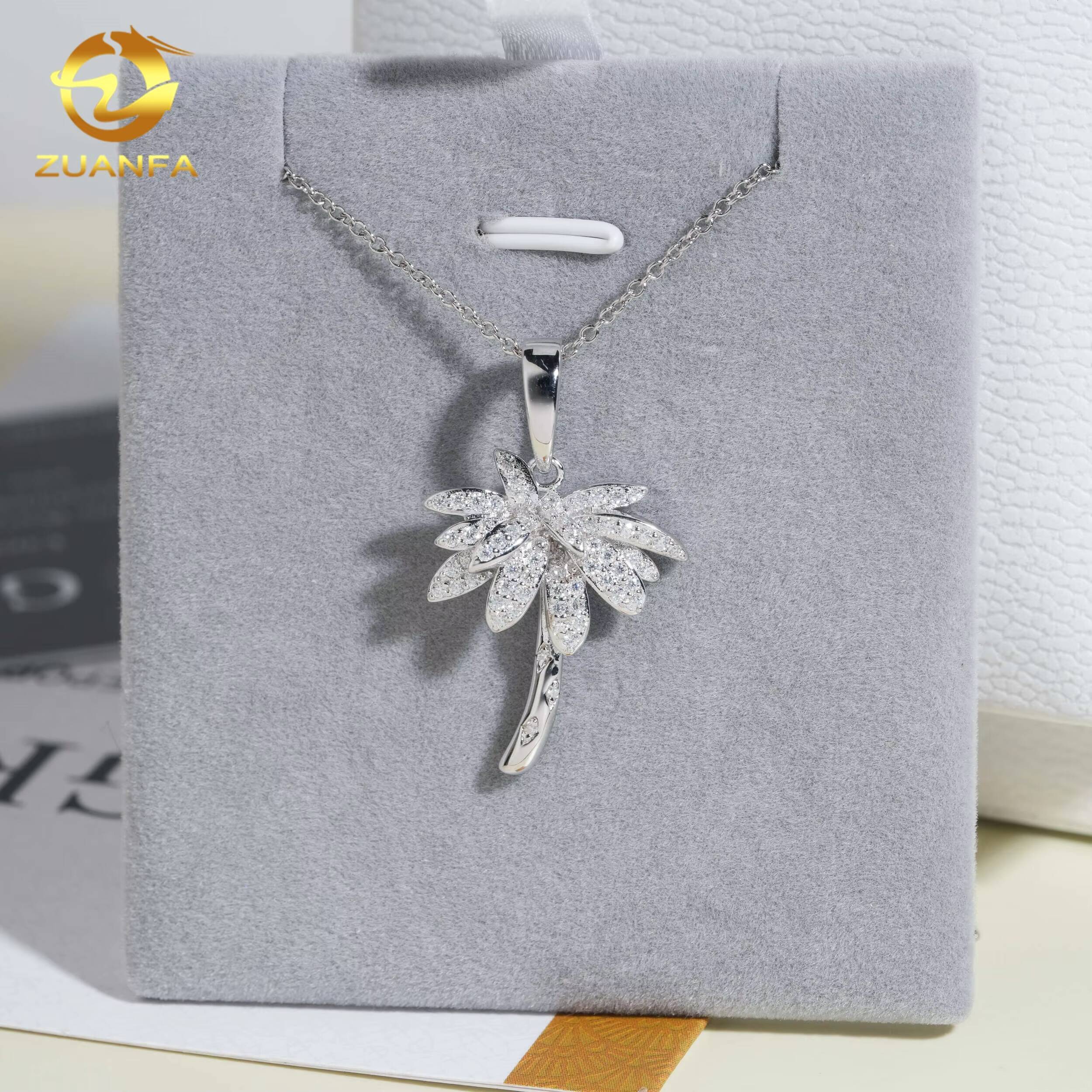 Cheap Price Coconut Palm Design Hip Hop VVS D Moissanite Jewelry Charms 925 Silver Round Diamond Custom Iced Out Pendant
