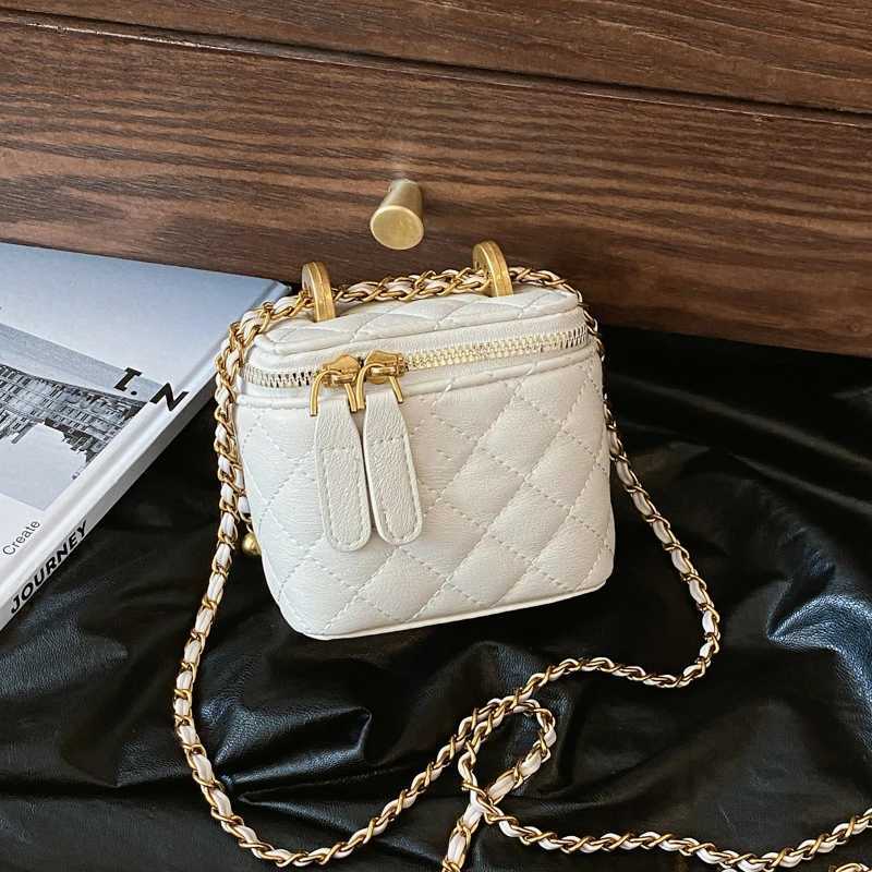 Mini Small Bag For Women 2025 SpringSummer New Trendy Ins Highend Diamond Grid Chain Bag Versatile Fashion Crossbody Bag W251029