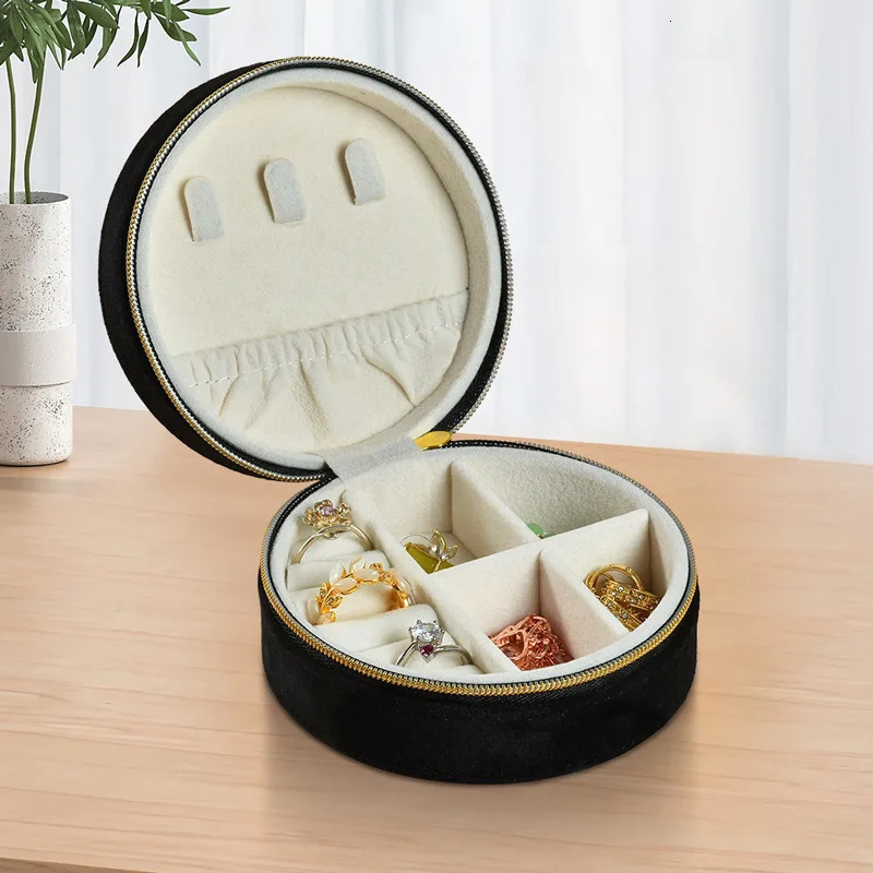 Ins Round Mini Ring Box Travel Portable Small Jewelry Gift Packaging and Storage Organizer 251013