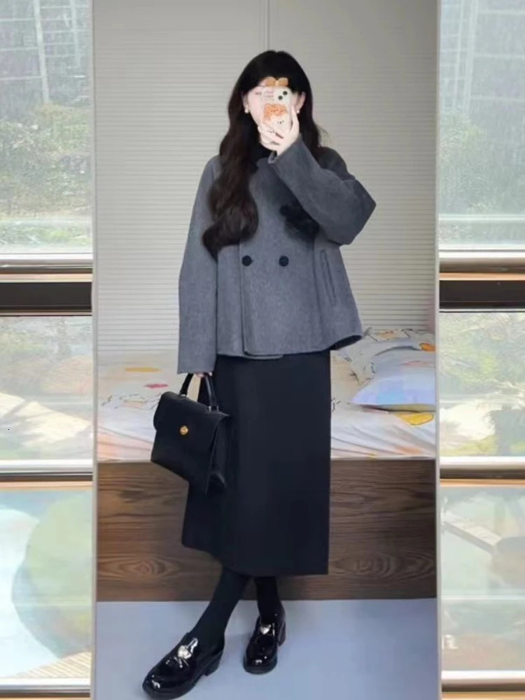 Wool for Women Chic Autumn Winter Retro Thickened Korean Style Outerwear Classic Prevalent Ins Cozy Elegant Office Daily Female 251029