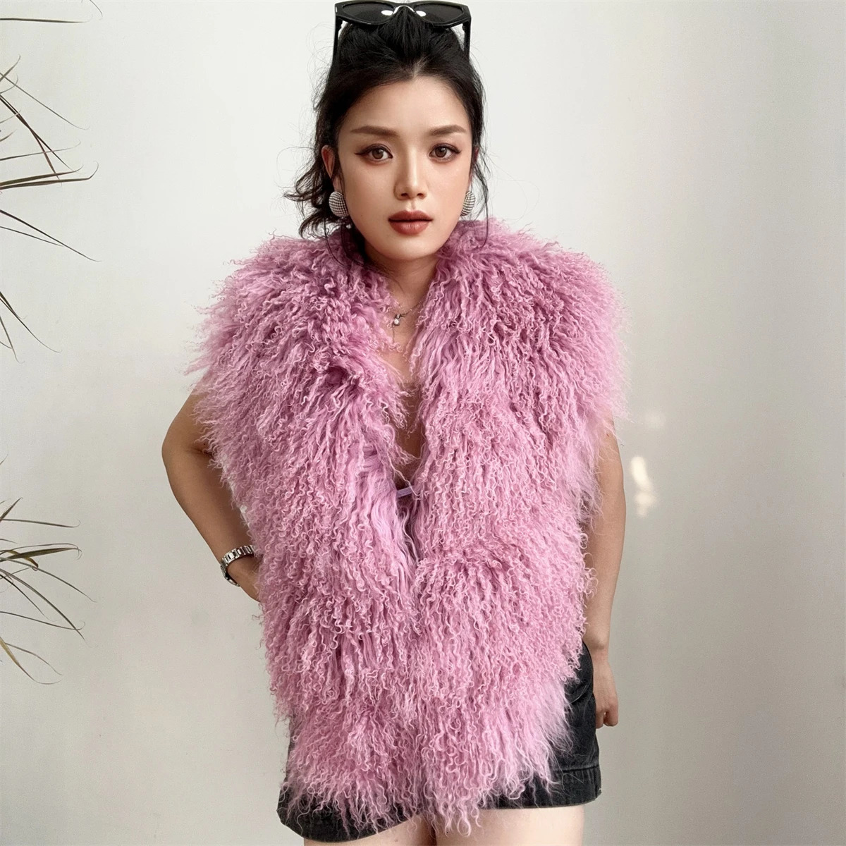 Streetwear Real Mongolian Sheepskin Fur Vest Women Sheep Halter Top vest 251014
