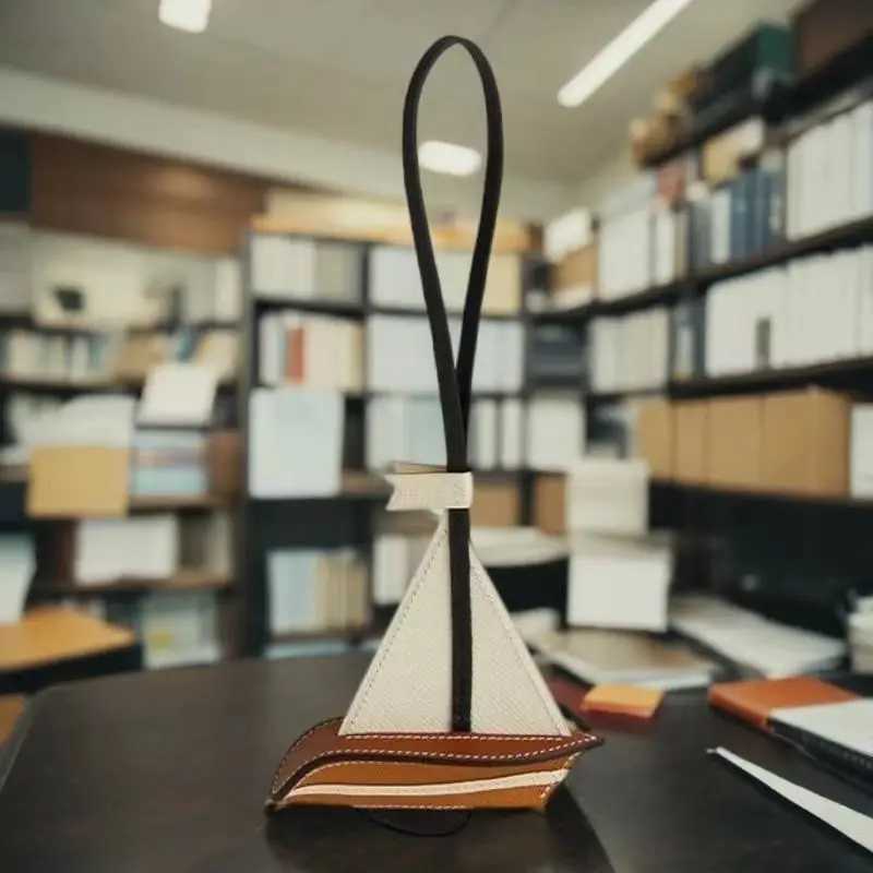 Newly Sailboat Bag Charm Pendant Smooth Sailing Handmade Genuine Cowhide Car Hanging High Quality Key Chain Bags AccessoriesW251029