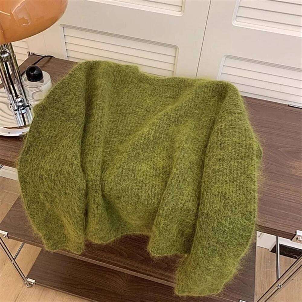 Women's Fashion Simple Casual Green Soft All Match Knitted Sweater Female O Neck Long Sleeve Loose Pullover Tops Sweet Sweaters Designer Sweater 