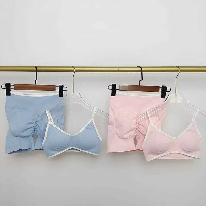 2PCS Yoga Suit Seamless with Chest Pad Tight Sports Bras and High Waist Shorts Outside Wear Running Exercise Fitness Yoga SetXJ251029