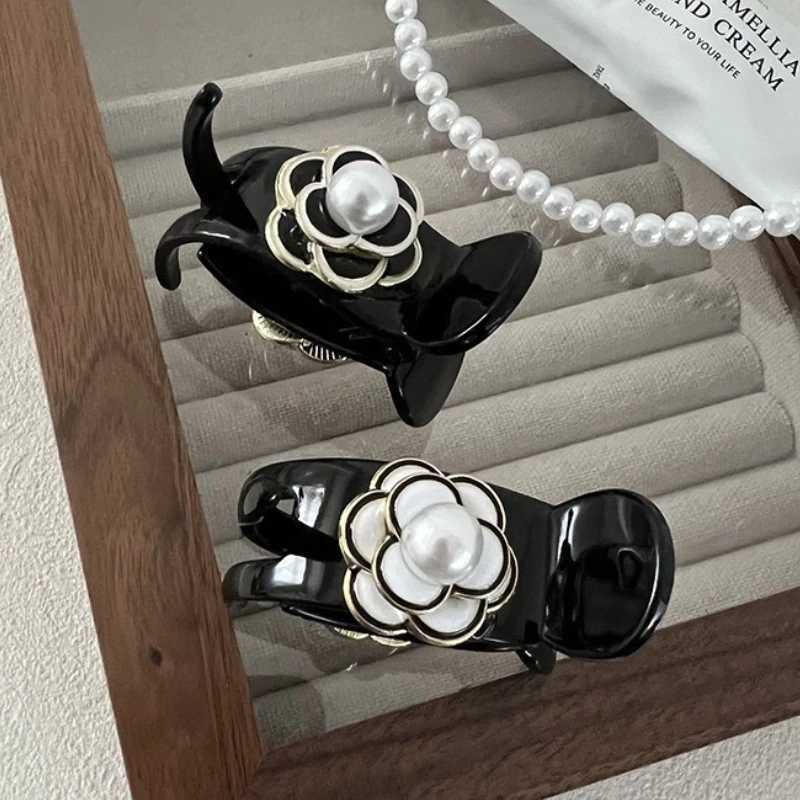 Korean Camellia Flower Hair Clip Crab Clamp Barrettes Elegant Ponytail Clip Hair Claw Headwear Hair Accessories for WomenW251028