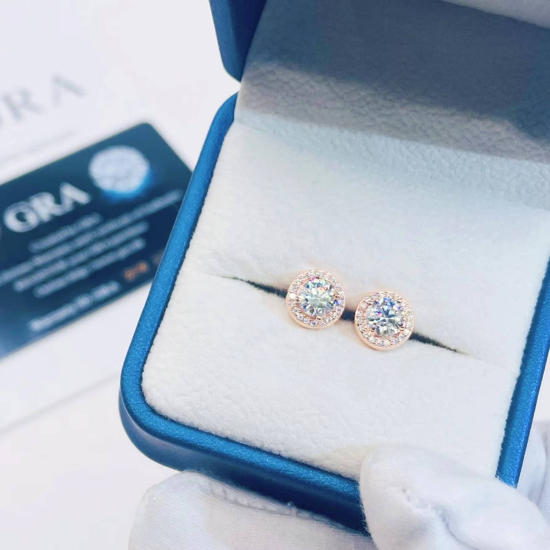 Luxury Moissanite Hip Hop Jewelry VVS Diamond Round Earrings 8mm 92mm 11mm Width Sterling Silver 925 Hip Hop Fashion Stud Earri