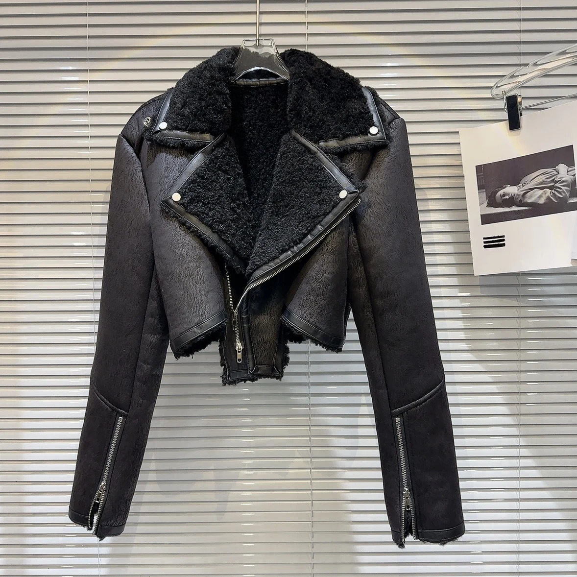 PREPOMP Winter Collection Turn Down Collar Zippers Sleeve Cuff Faux Fur Pu Leather Jacket Women GM128 251029