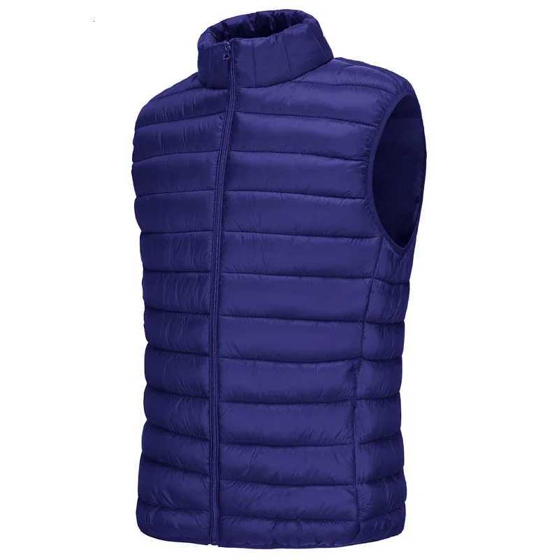 Mens Casual Vest Jackets Lightweight Sleeveless Coats Outdoor Full Zipper Outerwear Down Vest with Zip Pockets Warm Streetwear W251029