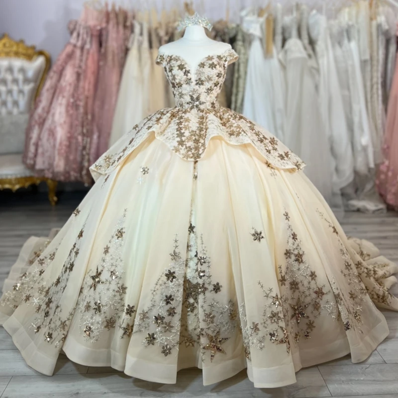 Khaki Shiny Ball Gown Quinceanera Dresses Off The Shoulder Gold Applique Beads Tull Party Birthday Sweet 16 Dress Vestidos 15 Anos