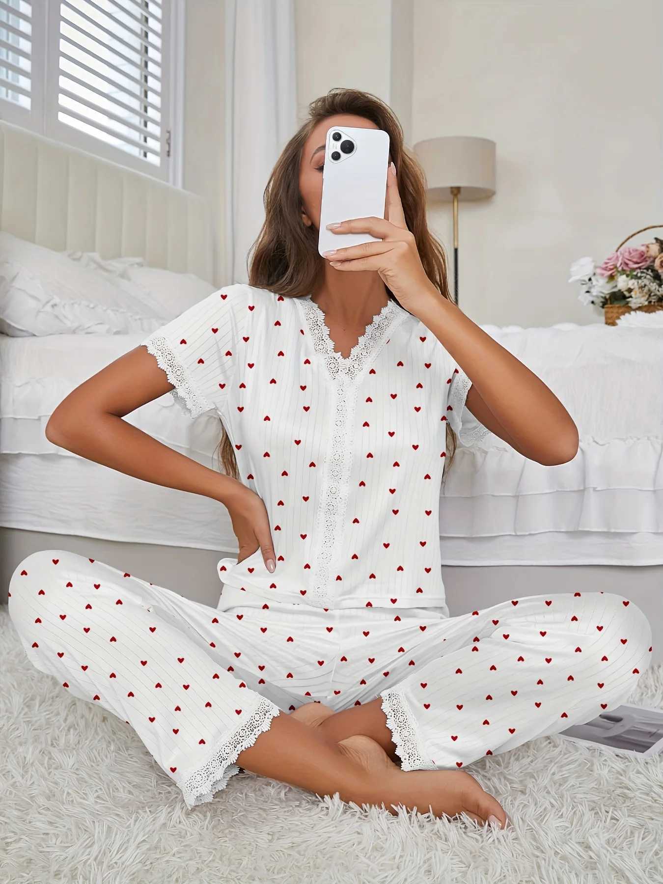 Autumn Winter Comfortable Pajamas Set with Love Heart Printed for Women Sleepwear Short Sleeve Top and Pants HomewearT251029