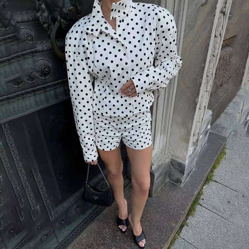Autumn Women Long Sleeves Turtleneck Zipper With Pockets Casual Coats Outfits Fashion Polka Dot Printed Jacket Shorts Suit 251029