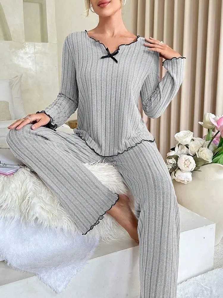 Autumn Winter Warm Flannel Pajamas Set Women Sleepwear Long Sleeve Tshirt Top and Trousers Casual Homewear LoungewearT251029
