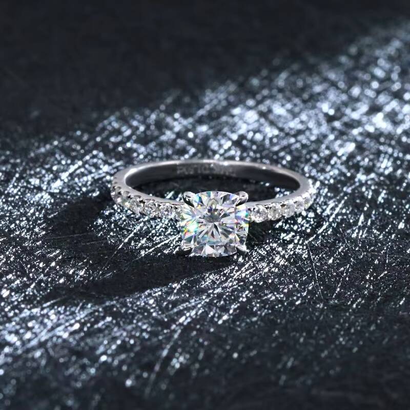Custom Jewelry 9K 14K 18K Solid White Gold Ring Cushion 15ct Moissanite Diamond Ring for Wedding Engagement