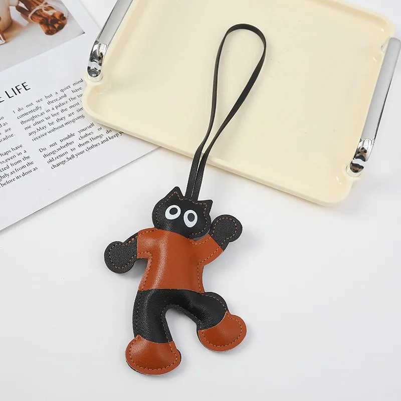 Cartoon Cat Doll Keychains PU Leather Fashion Car Keyring Hanger Bag Pendant Hanging Ornament for Bag DecorationW251029
