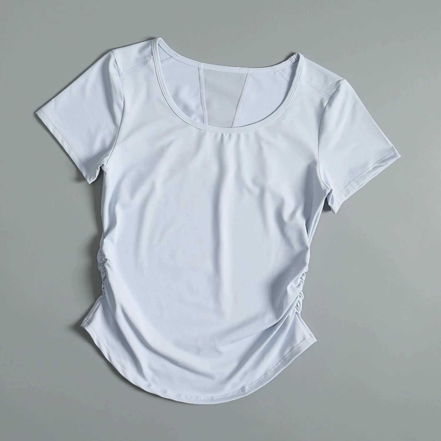 New Summer Cool Sunscreen Sports Top for Womens Mesh Breathable Quickdrying Yoga Suit Shortsleeved Slimming Fitness SuitXJ251029