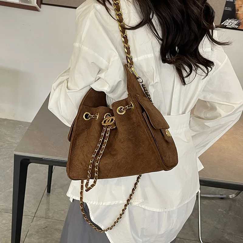2025 Summer Quilted Chain Bag Underarm Shoulder Crossbody Women Commuter Purse Chic Versatile W251029