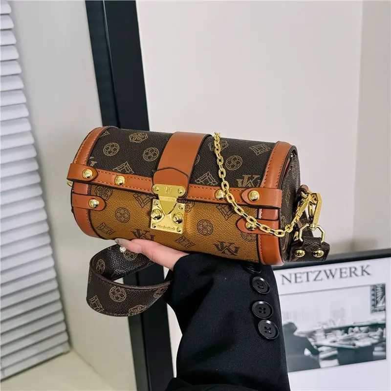 Trendy 2025 Barrel Chain Bag Elegant Underarm Crossbody Purse Fashionable Round designer Shoulder Bag for Women Night Out W251029