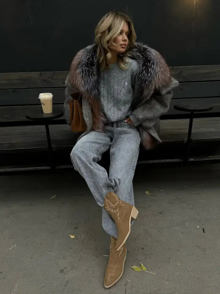 Fashion Faux Fur Collar Short Woolen Coat Women Chic Lapel Full Sleeve Zipper Warm Loose Coats Lady Daily Commute Street Outwear 251029