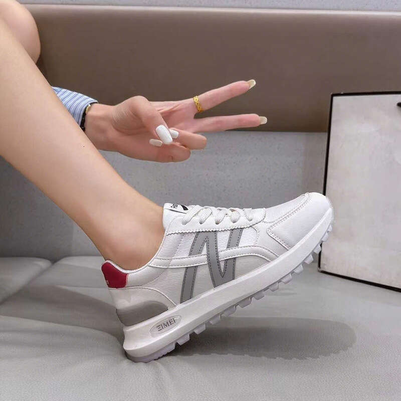 Genuine Leather White Sneakers for Women 2025 Summer New Versatile Casual Sports Lightweight Breathable Cushioned Shoes