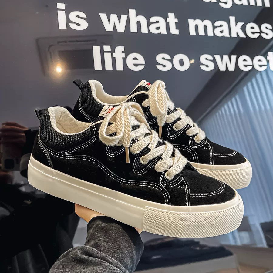 Free Shipping Fashion design Low-top lace-up Skateboard Shoes Sport Casual Shoes for Men