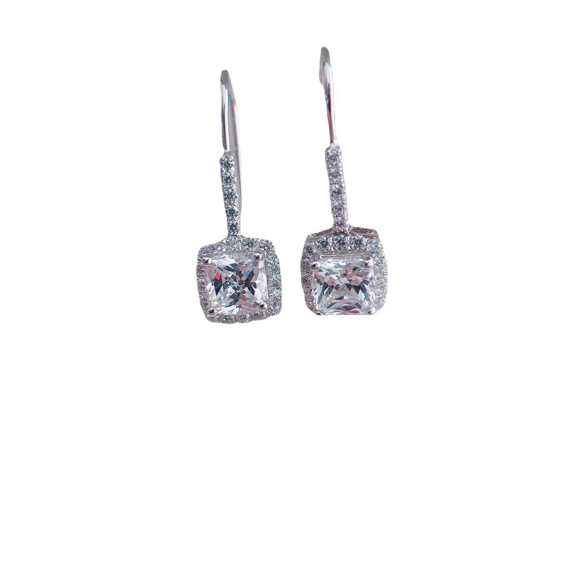 PT950 Platinum Dangle Earrings for Women 1Ct CushionCut 4Prong Halo Design Elegant CelebrityInspired Sweet JewelryW251029