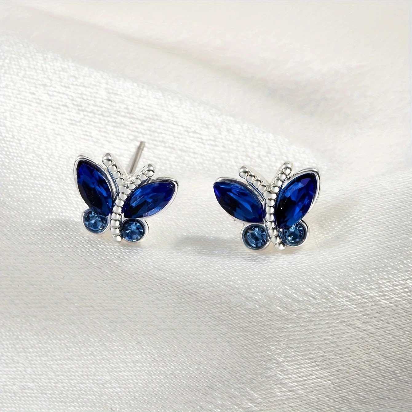 Luxury Fashion Trend Inlaid Blue Zircon Butterfly Shape Earrings for Women Elegant Simple Creative Anniversary Gift JewelryW251029